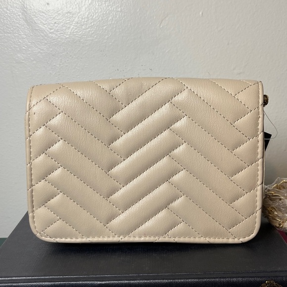 NWT BEBE Sophia Beige Quilted Crossbody City Bag w Gold Chain Strap Y2K 90s 00s - Picture 5 of 12